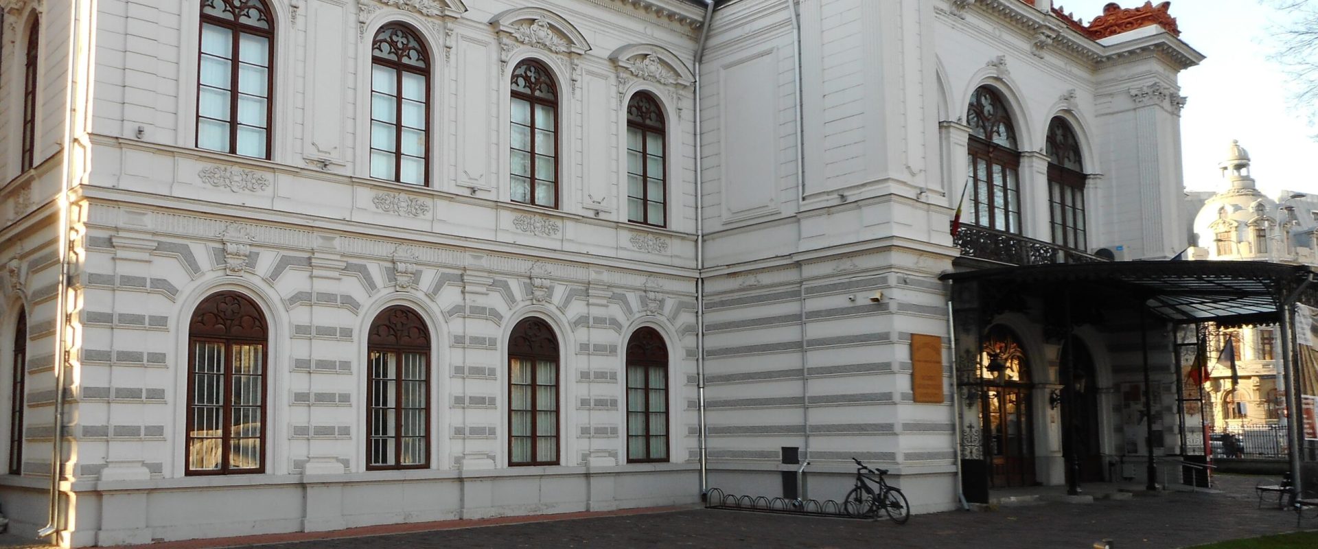 Evenimente pentru comunitate la Palatul Suțu, timp de trei luni în București