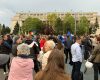 Miting uriaș în Piața Victoriei: Românii, alături de premierul Ilie Bolojan