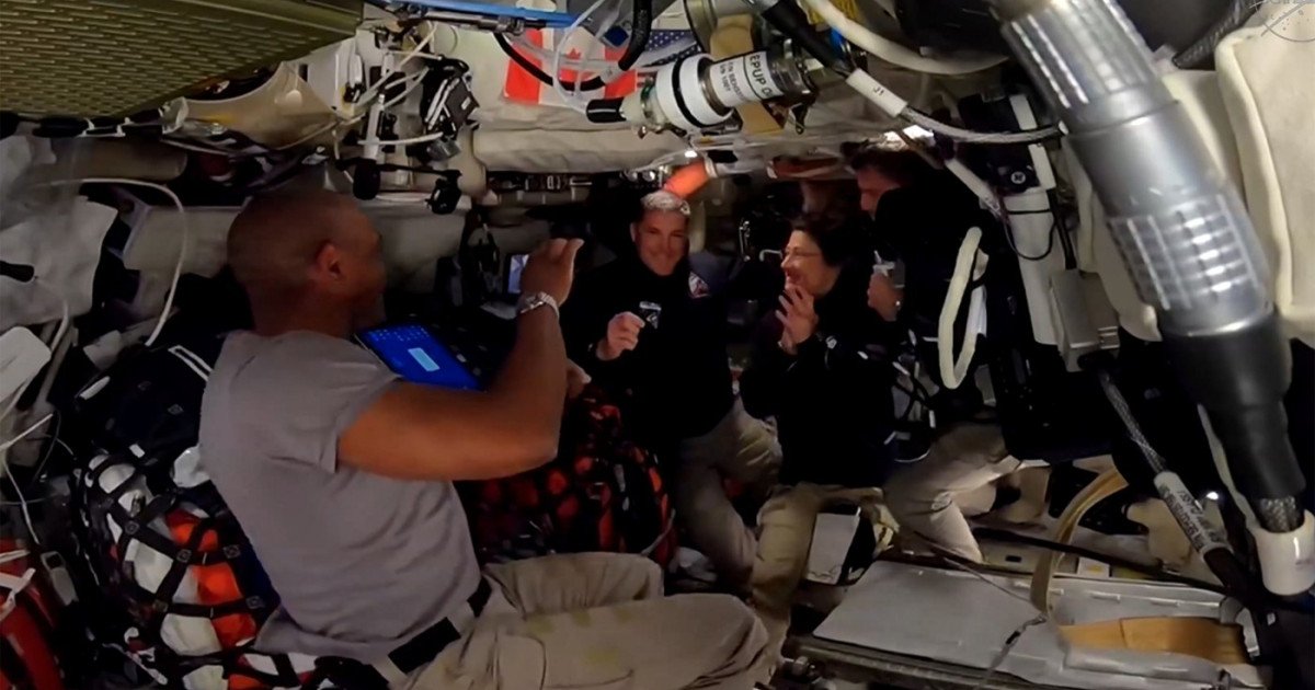 O imagine spectaculoasă a Lunii, cu ambele fețe vizibile, a fost publicată de NASA Agenția spațială americană a dat publicității, luni, o fotografie impresionantă a Lunii