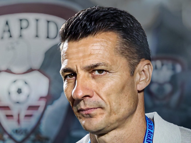 Gâlcă pleacă de la Rapid, chiar dacă duce echipa în Europa?