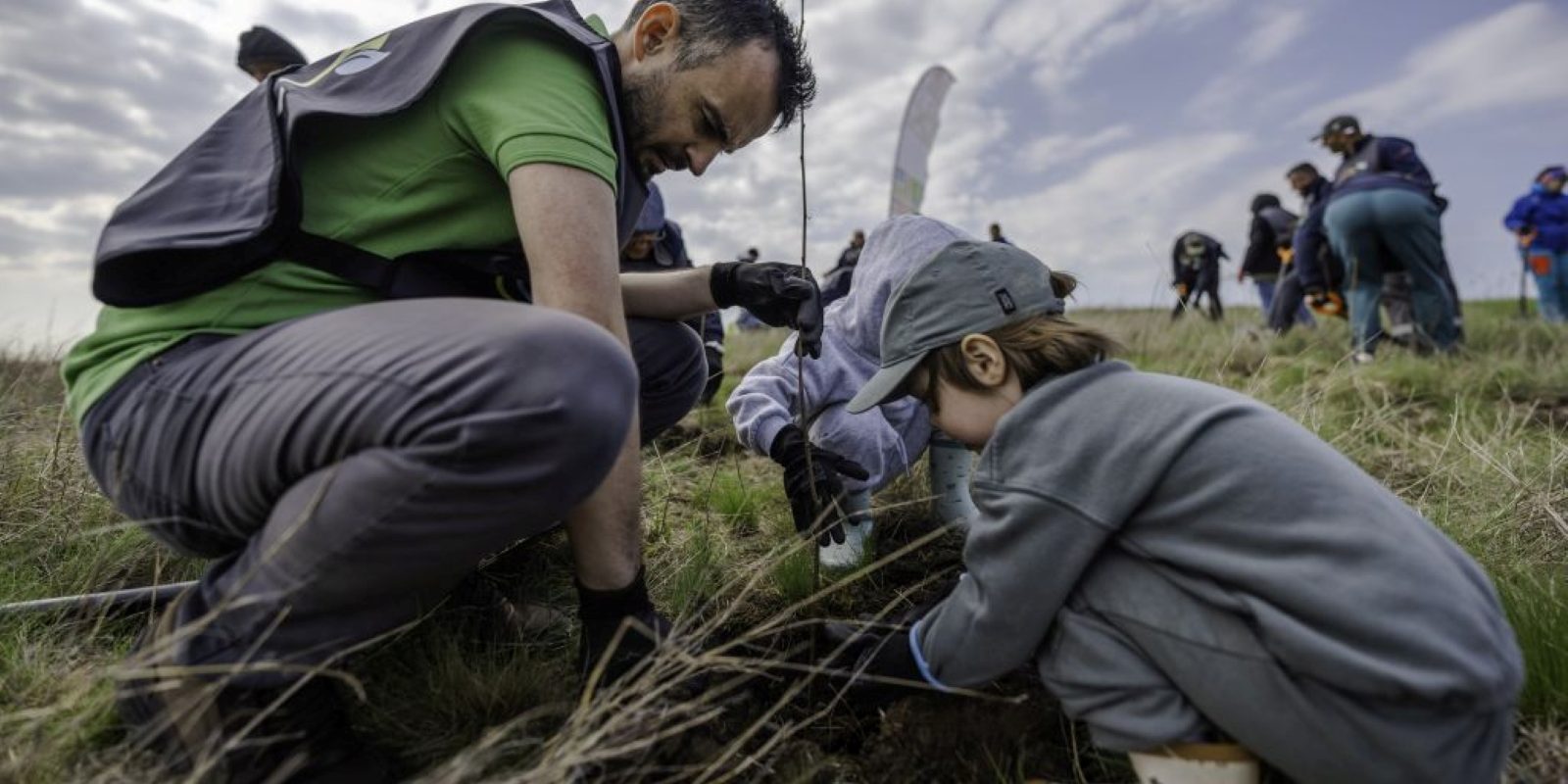 OSCAR Downstream și Pădurea Copiilor, extind împădurirea de la Sinești cu 3 hectare