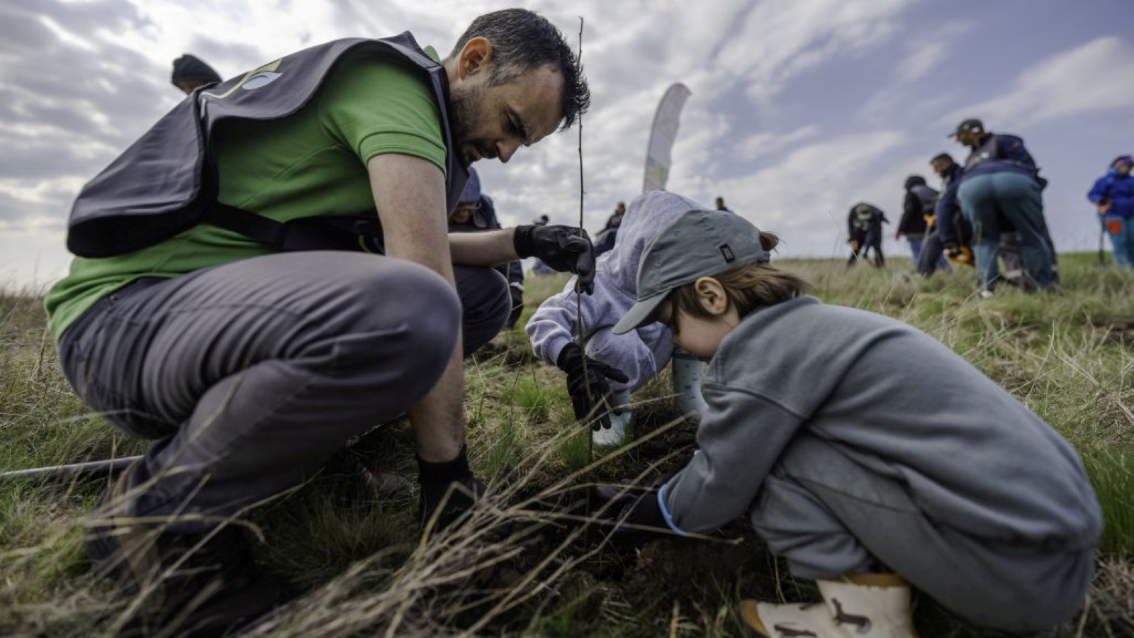 OSCAR Downstream și Pădurea Copiilor, extind împădurirea de la Sinești cu 3 hectare