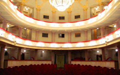 Tavan prăbușit la Teatrul Național Iași: Actor lovit în timpul spectacolului