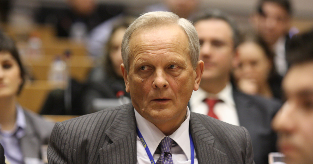 Stolojan: România își dă cu stângul în dreptul. Cine va plăti nota de plată?