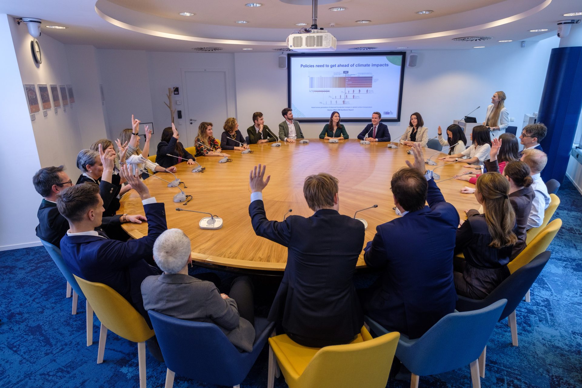 Comisia Europeană, plan AUR pentru firmele lovite de criza din Orientul Mijlociu