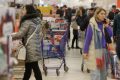 Programul magazinelor de Paște 2026: Când se închid supermarketurile. Singura șansă, duminică, 12 aprilie