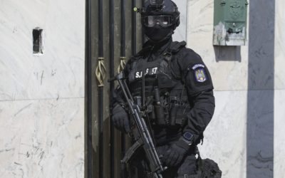Percheziții-fulger în București și Ilfov: Mafia auto, lovită dur! 15 mașini de lux, sub lupă