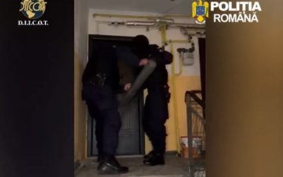 Percheziții-ȘOC într-o rețea de traficanți: Droguri la elevi, reduceri pentru fidelizare