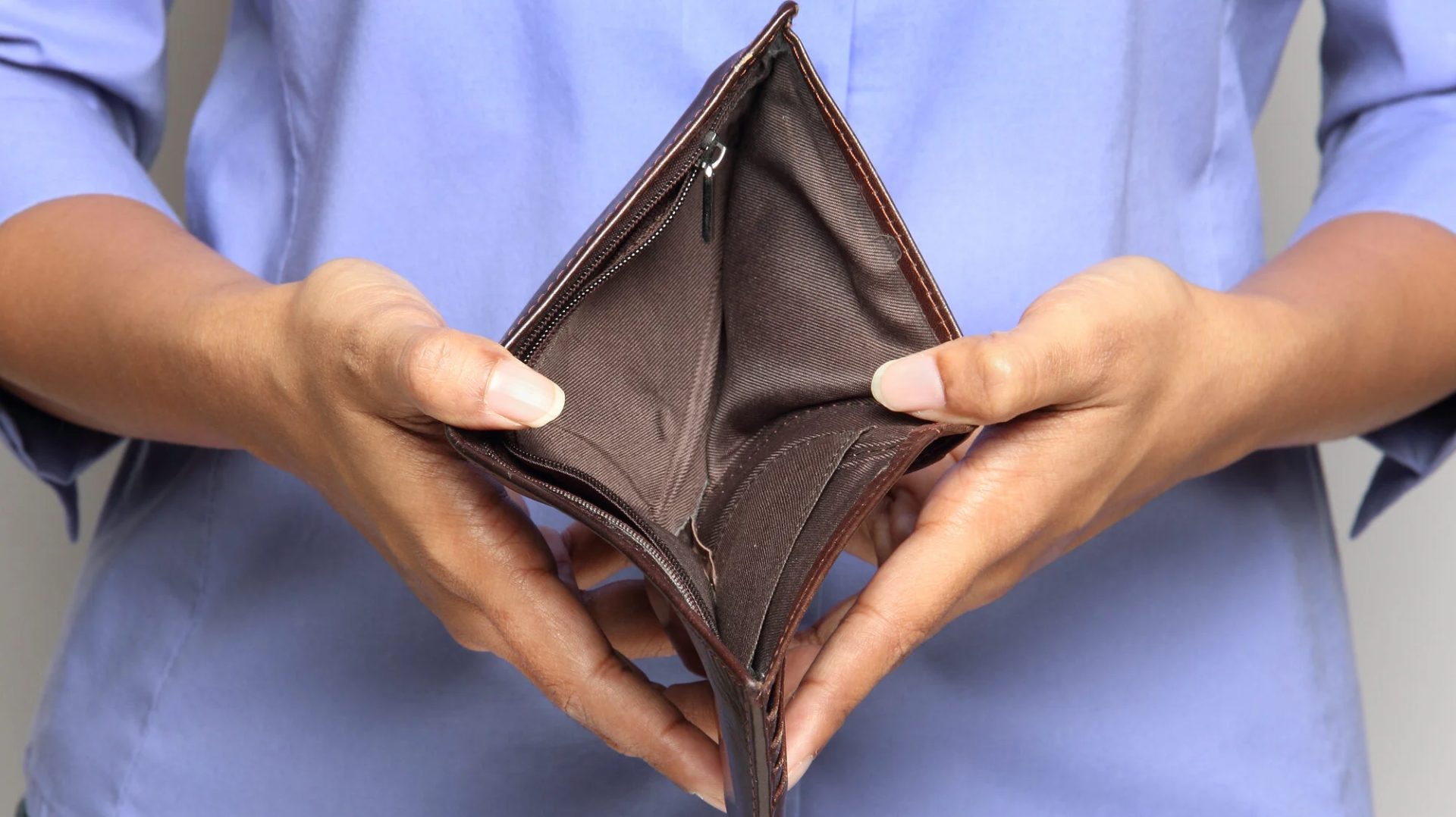 Poprire pe salariu în 2026: Cât pierdeți din venit legal în România?