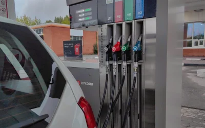 Ieftinirea carburanților, o iluzie? Negrescu: „Fotografie de moment”, nu bucurie