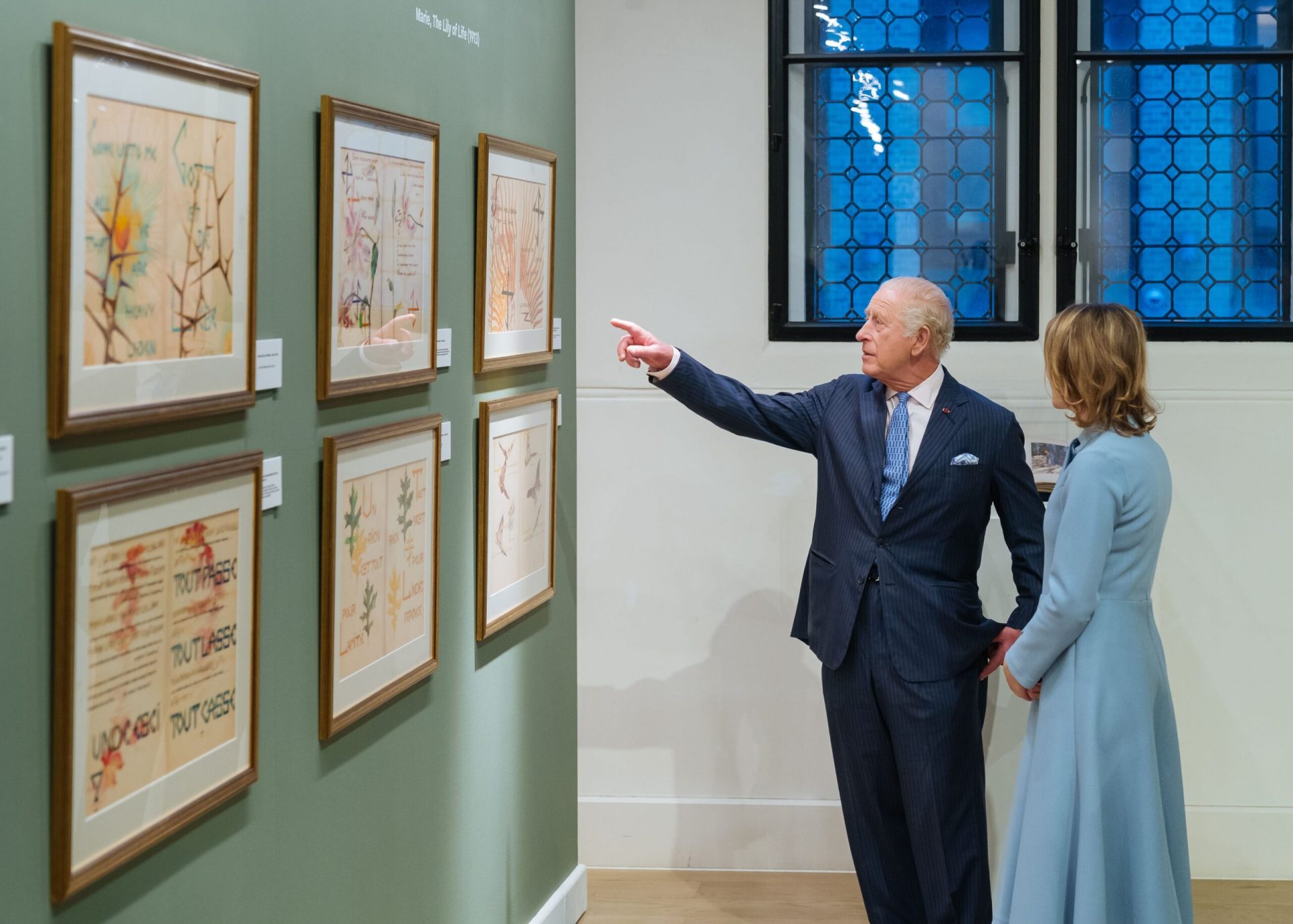 Expoziția dedicată Reginei Maria ajunge în România, la Viscri Expoziția Institutului Cultural Român de la Londra „Maria: Regina artistă