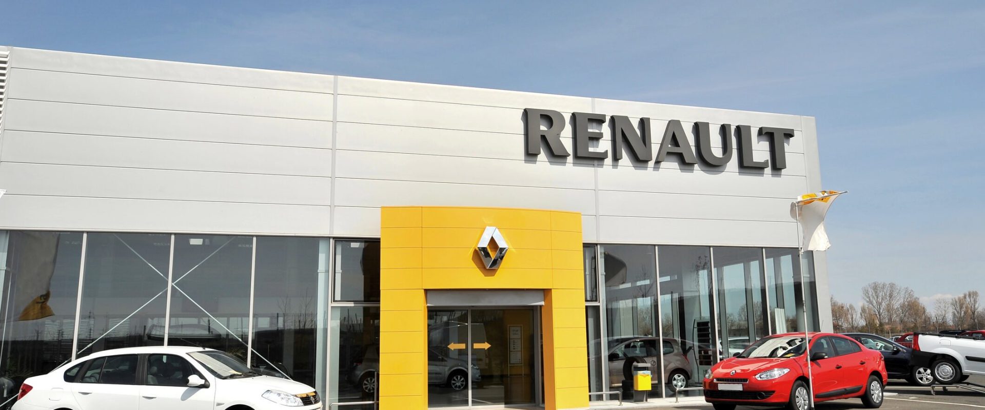 Renault, restructurare masivă: Până la 2.400 de posturi eliminate