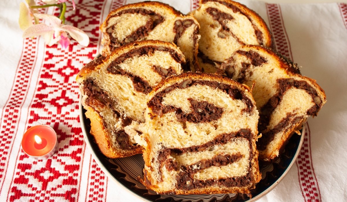 Budinca de cozonac, desertul dulce al bunicilor: Rețeta cu gust de Paște