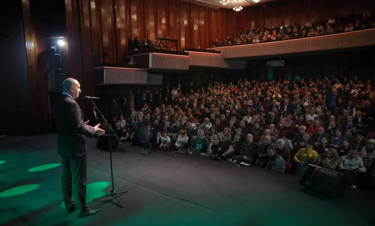 Radev, pro-rusul eurosceptic, câștigă alegerile în Bulgaria: Ce urmează?