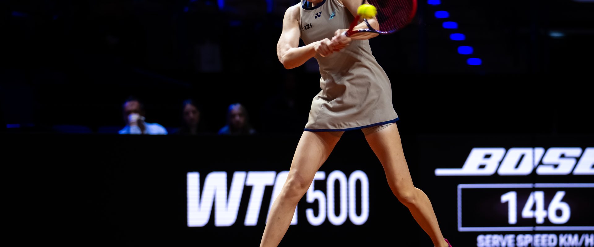Top-seeded Rybakina handles Shnaider to book Stuttgart quarters spot