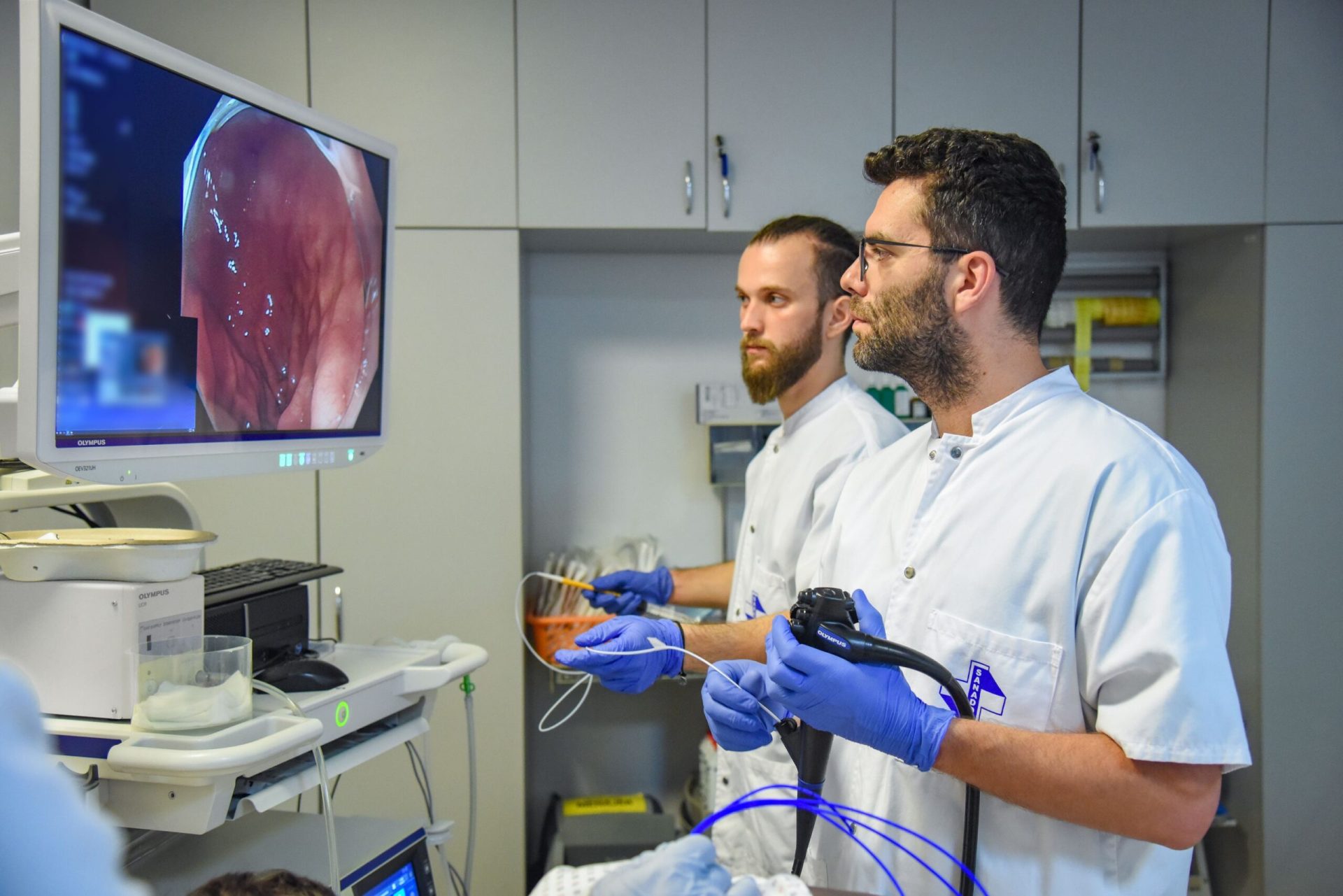 Refluxul gastroesofagian: Nouă metodă de tratament schimbă viața pacienților