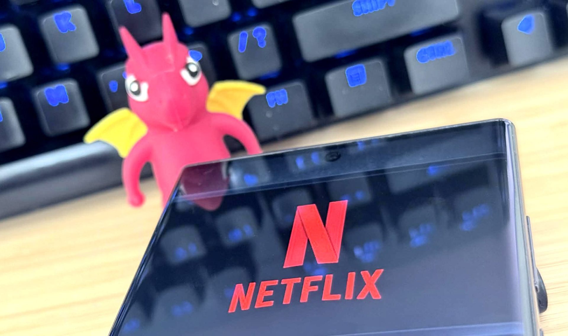Netflix a pierdut procesul în Italia: O lecție despre transparență și protecția consumatorilor Gigantul de streaming NETFLIX a suferit o înfrângere în instanță în Italia, un verdict care ar putea avea ramificații importante pentru întreaga industrie a divertismentului online