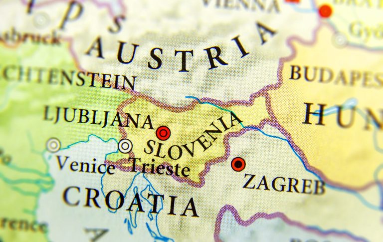 Lider sloven șochează: Vrea referendum pentru ieșirea țării din NATO