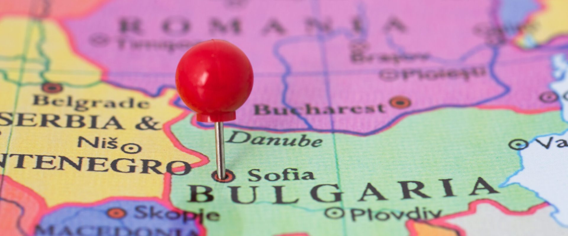 Radev, fost președinte, în fruntea listelor la votul din Bulgaria