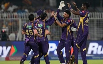 Sunrisers Hyderabad Dominate Kolkata Knight Riders In IPL Thriller
