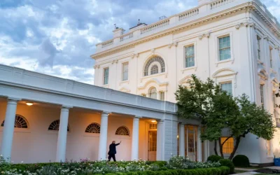 SUA: Lucrările la sala de bal a lui Donald Trump, salvate temporar