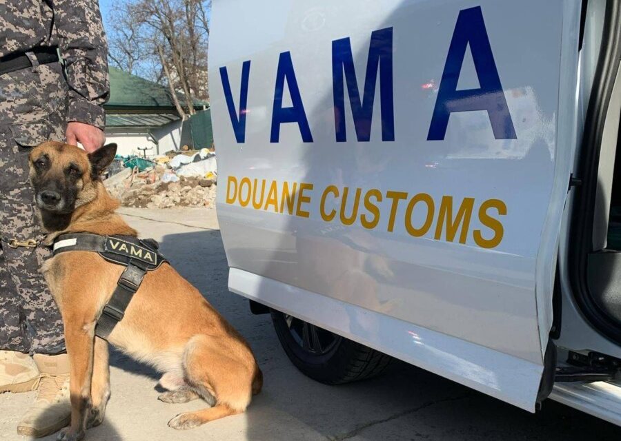 Autoritățile Vamale Române atacă frauda în importurile de alimente perisabile București – Autoritatea Vamală Română (AVR) a demarat o amplă operațiune de control, începând de luni, 6 aprilie 2026, pe principalele rute de transport din România