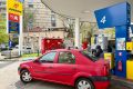 Benzina și motorina, MAI IEFTINE la Petrom: Cât costă un litru în România?