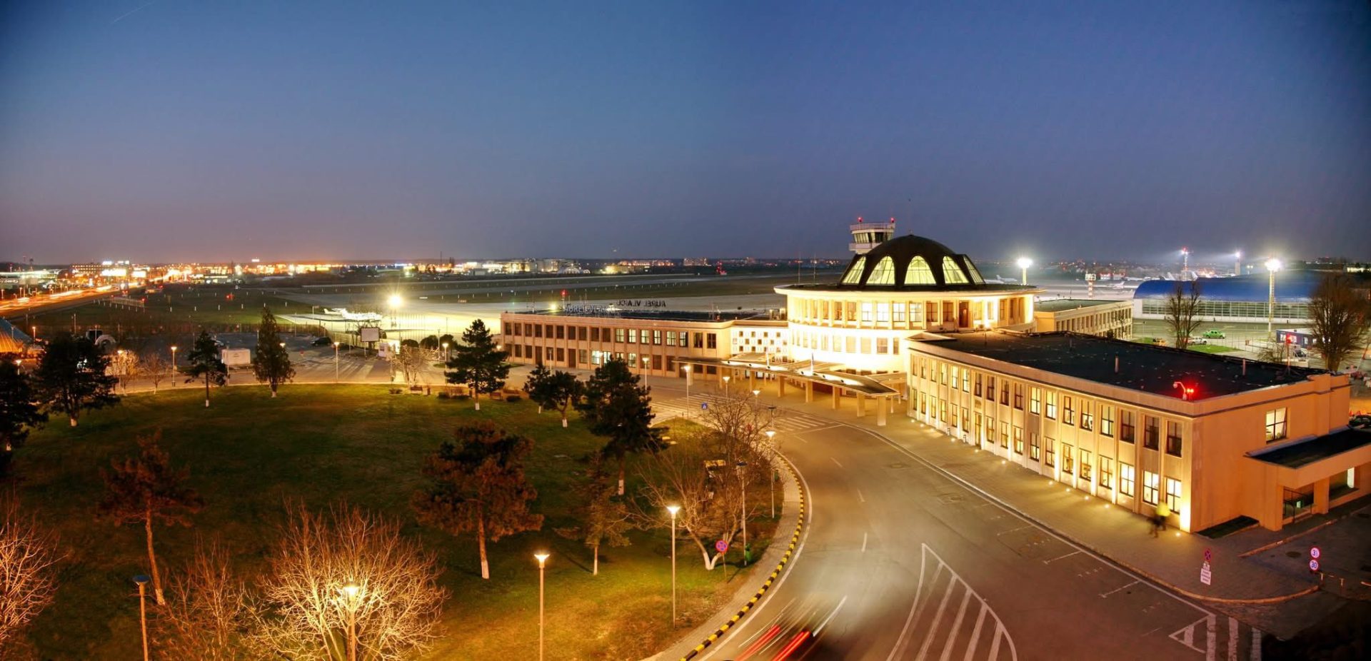 Trei oferte pentru modernizarea Aeroportului Băneasa, contract de 7,43 milioane lei