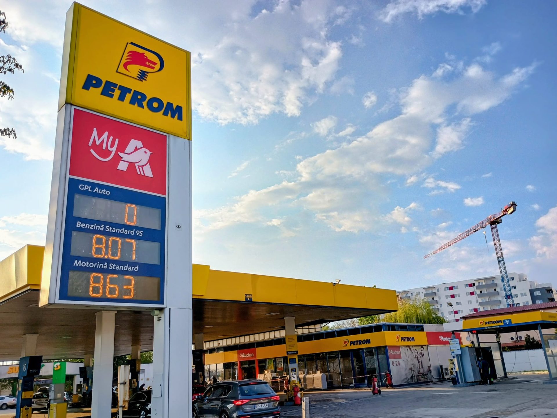 Prețuri la carburanți, minime de la Războiul din Iran: De ce nu e cazul să sărbătorim încă
