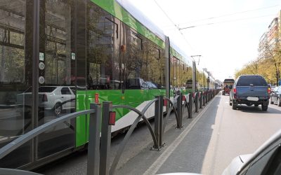 Linia 21, blocată pe Șoseaua Colentina: Un călător STB are nevoie de ajutor