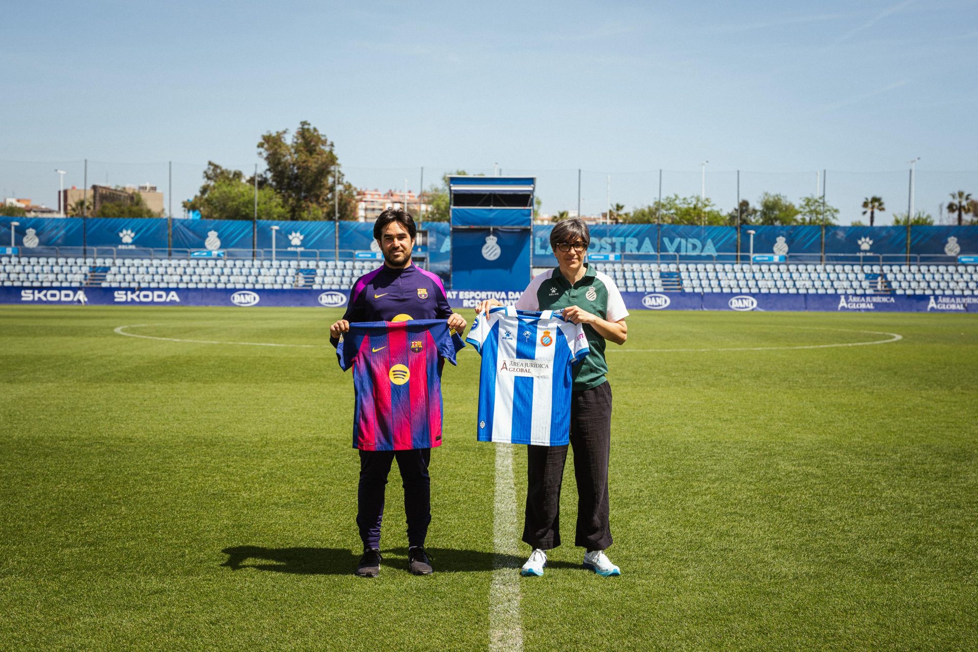 Derbiul cu miză uriașă: Lupta pentru trofeu este în plină desfășurare