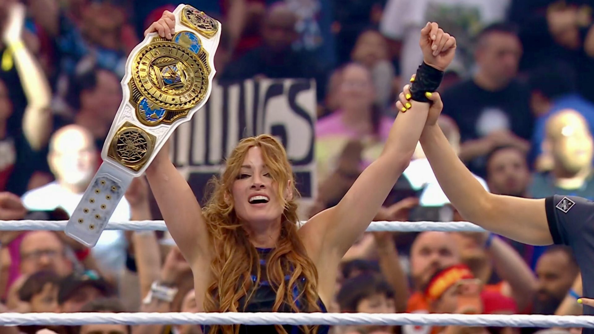 Lupta epică la WrestleMania: Becky Lynch, campioană Intercontinentală, învinge pe AJ Lee