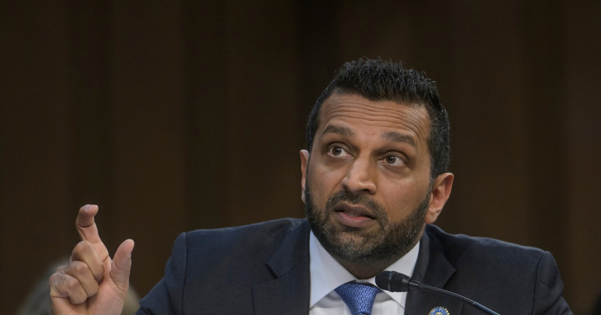 Reacția acidă a șefului FBI, Kash Patel: „Pregătiți carnetul de cecuri!” după acuze