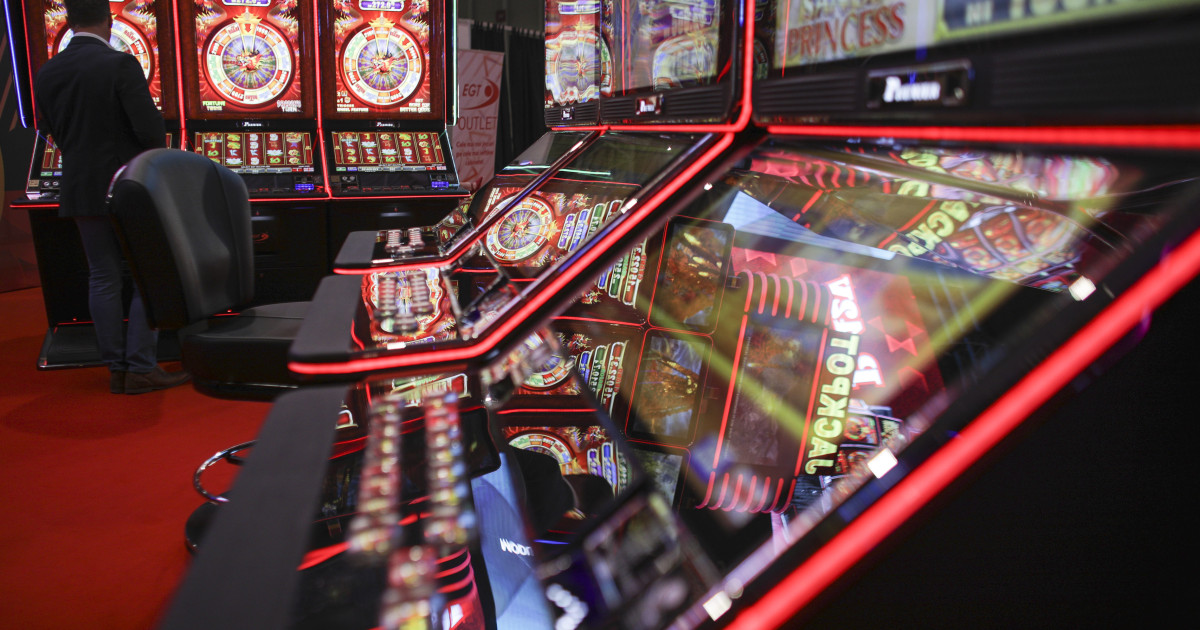 București: Un sector interzice păcănelele, primul pas împotriva gamblingului