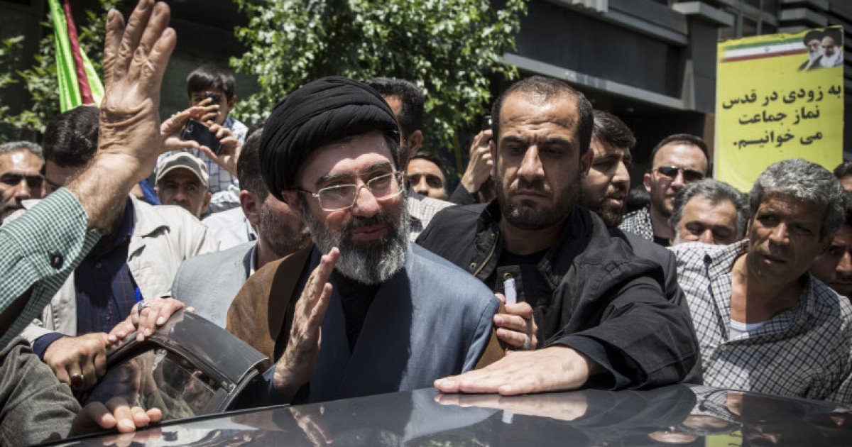 O nouă criză politică se conturează în Iran, după ce informații recente sugerează că noul lider suprem, MOJTABA KHAMENEI, se confruntă cu probleme grave de sănătate