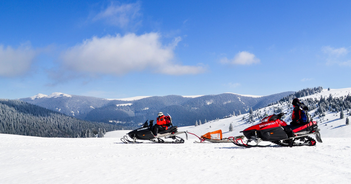 Alarmă în Vâlcea: Tatăl și fiul, salvați după cinci ore de căutări pe munte
