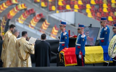 A îngenuncheat pentru MIRCEA Lucescu: Imaginea care a șocat o țară întreagă