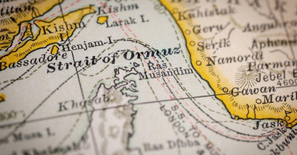 Băsescu, despre blocada din Ormuz: Greșeală strategică, riscă o criză SUA-Extremul Orient