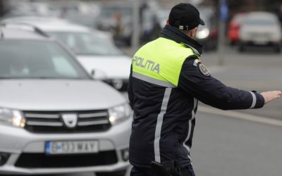 Echipamente auto obligatorii în 2026: Amenzi USTURĂTOARE pentru șoferi