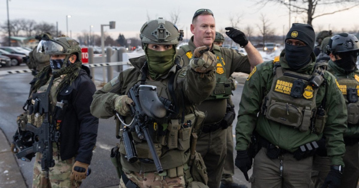 Franțuzoaică de 86 de ani, încătușată de ICE: A venit în SUA pentru iubire