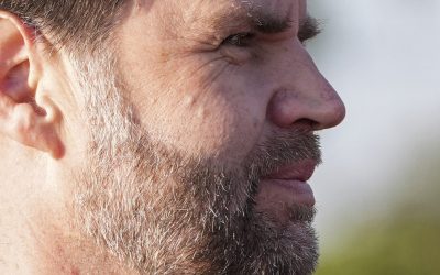 De ce l-a trimis Donald Trump pe J.D. Vance la Teheran? A ignorat avertismentul!