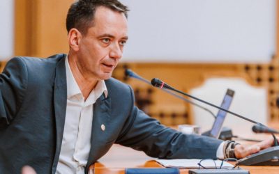 UDMR vrea Guvern „în aceeași formulă”, cu Bolojan premier. Csoma: „Nu vrem criză politică”