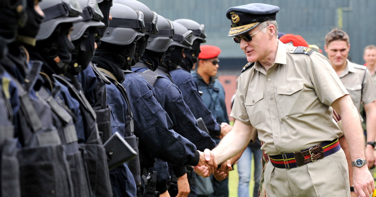 Șeful Armatei Britanice: Regatul Unit, „extrem de vulnerabil”, avertizează