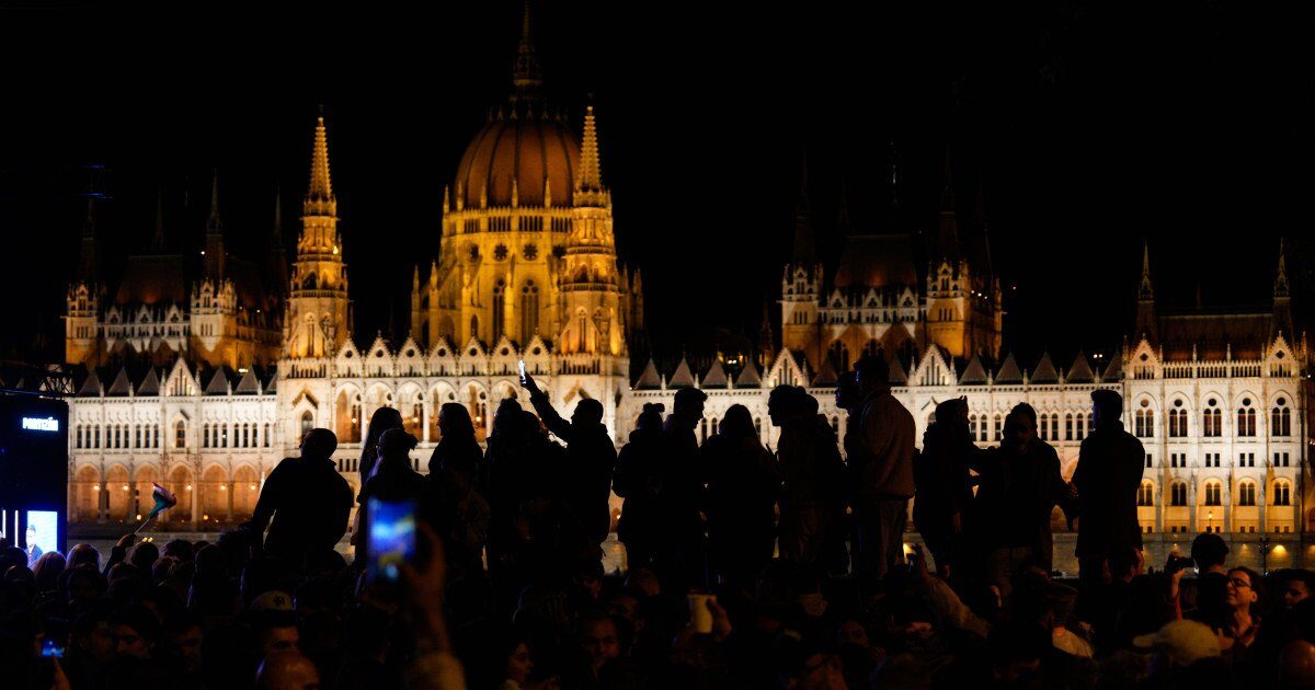 Budapesta, în sărbătoare! Sfârșitul erei Orban: „M-am rugat 16 ani pentru asta”