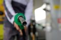Război pe benzină: Când ar putea România să raționalizeze combustibilul