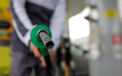 Război pe benzină: Când ar putea România să raționalizeze combustibilul