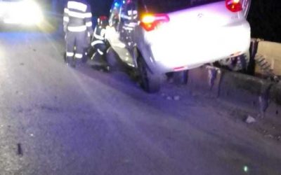 Accident grav în Bistrița-Năsăud: Trei bărbați, la spital după ce au intrat într-un podeț pe DN 17