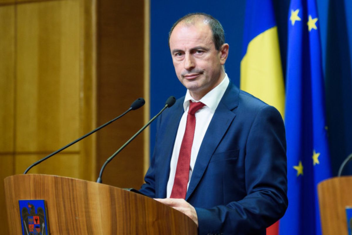 Achim Irimescu, negociatorul de legendă, se pensionează. Cine îi ia locul