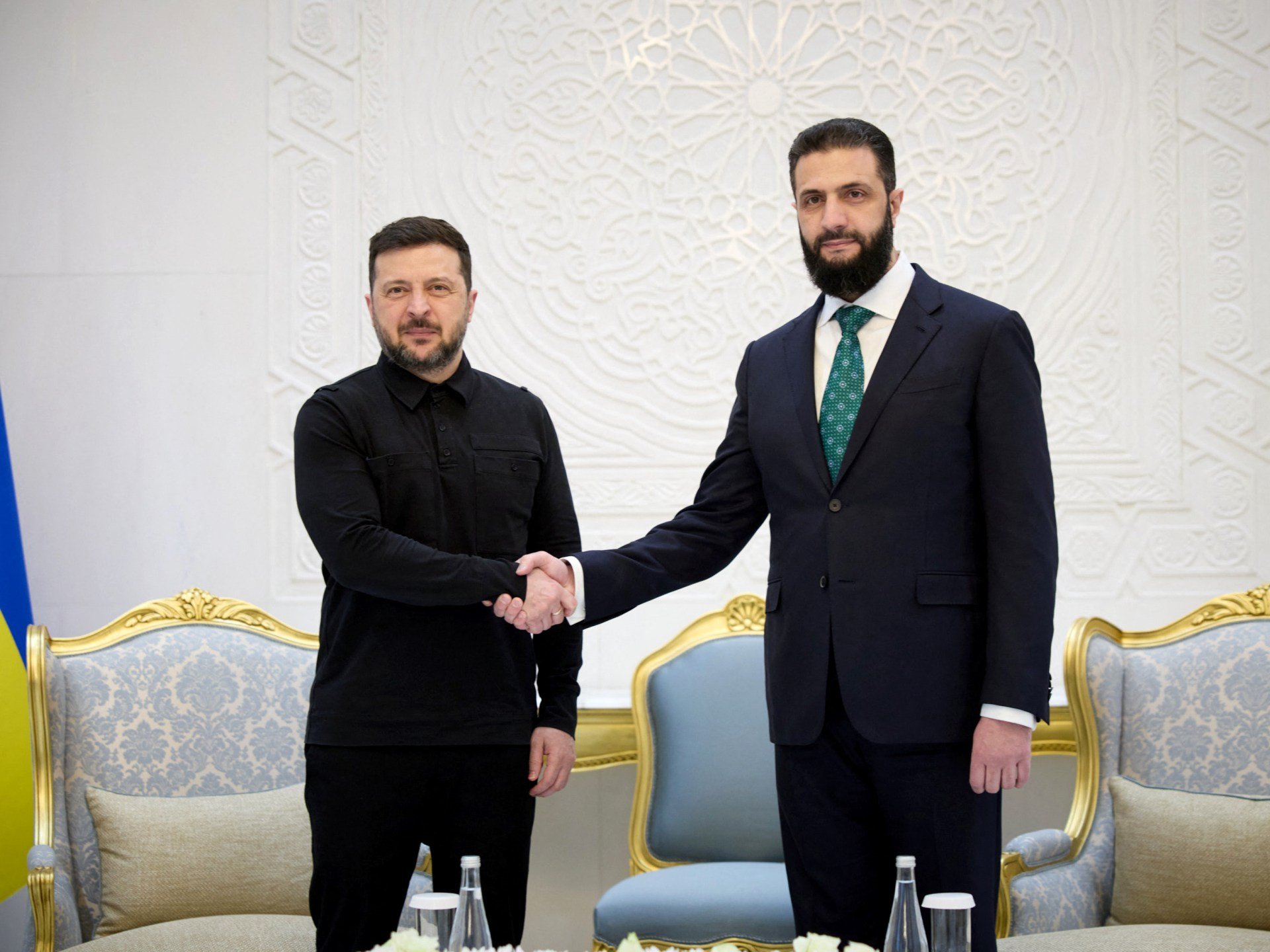Președintele ucrainean, în căutare de aliați: cooperare în domeniul securității cu Siria DAMASC – Președintele ucrainean, Volodymyr Zelenskyy, a efectuat o vizită oficială la Damasc, unde s-a întâlnit cu omologul său sirian, Ahmed al-Sharaa