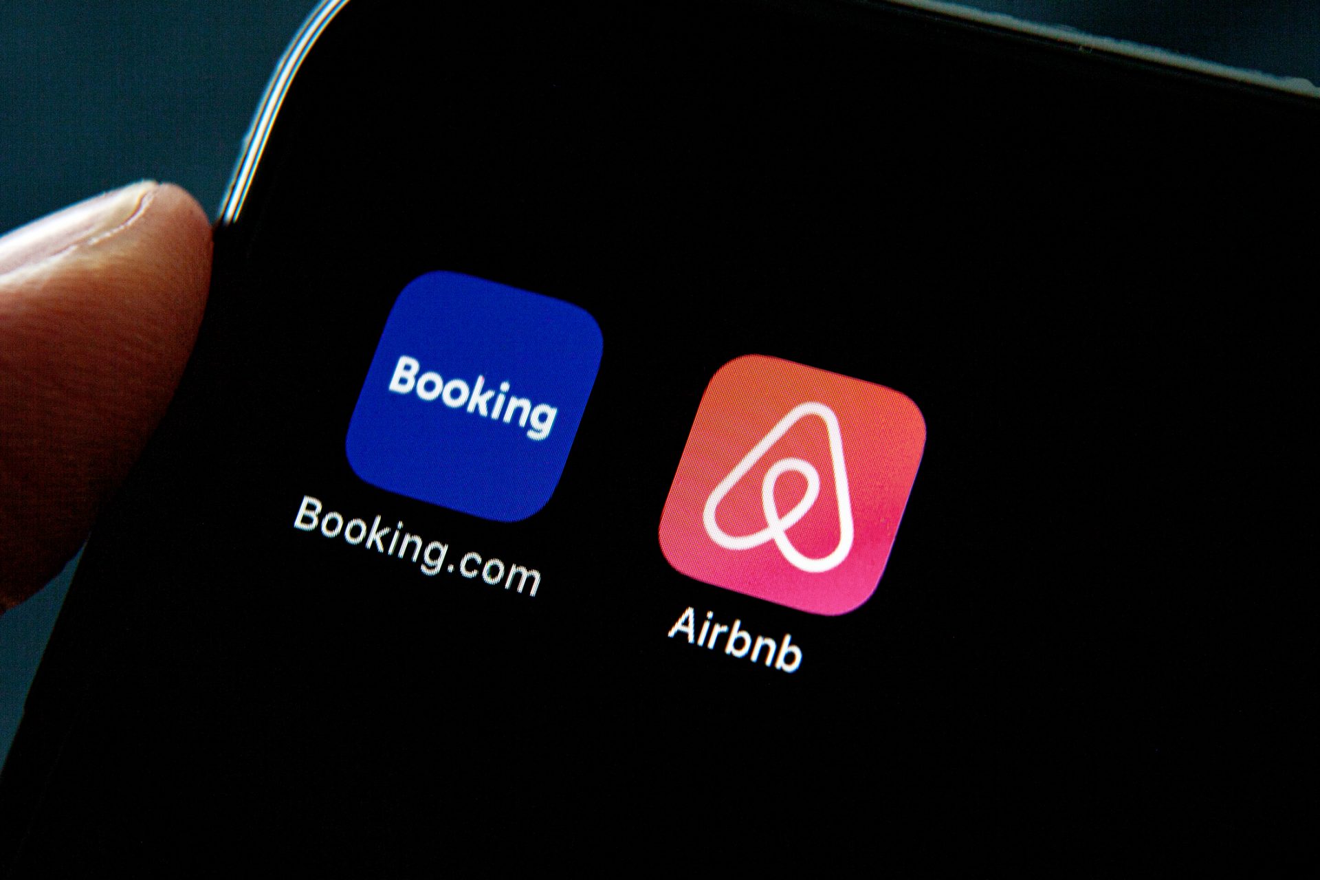 ANAF, control fără precedent: Zeci de mii de români, cu venituri ascunse din Airbnb